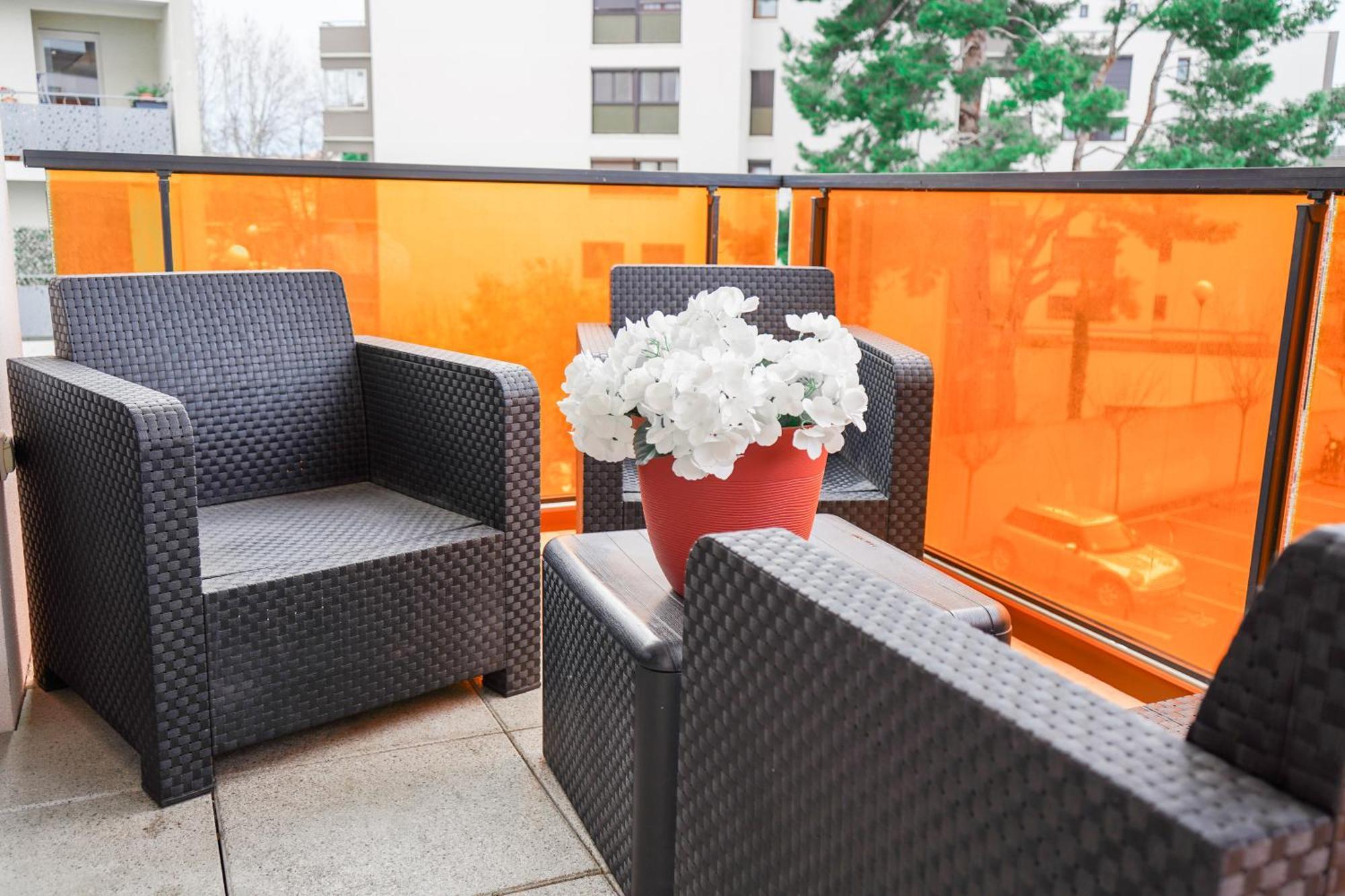 פרפיניין Bel Appartement Climatise & Parking מראה חיצוני תמונה