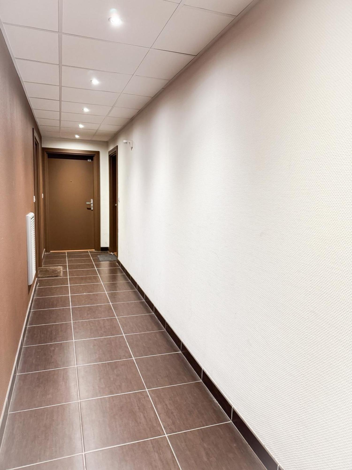 פרפיניין Bel Appartement Climatise & Parking מראה חיצוני תמונה