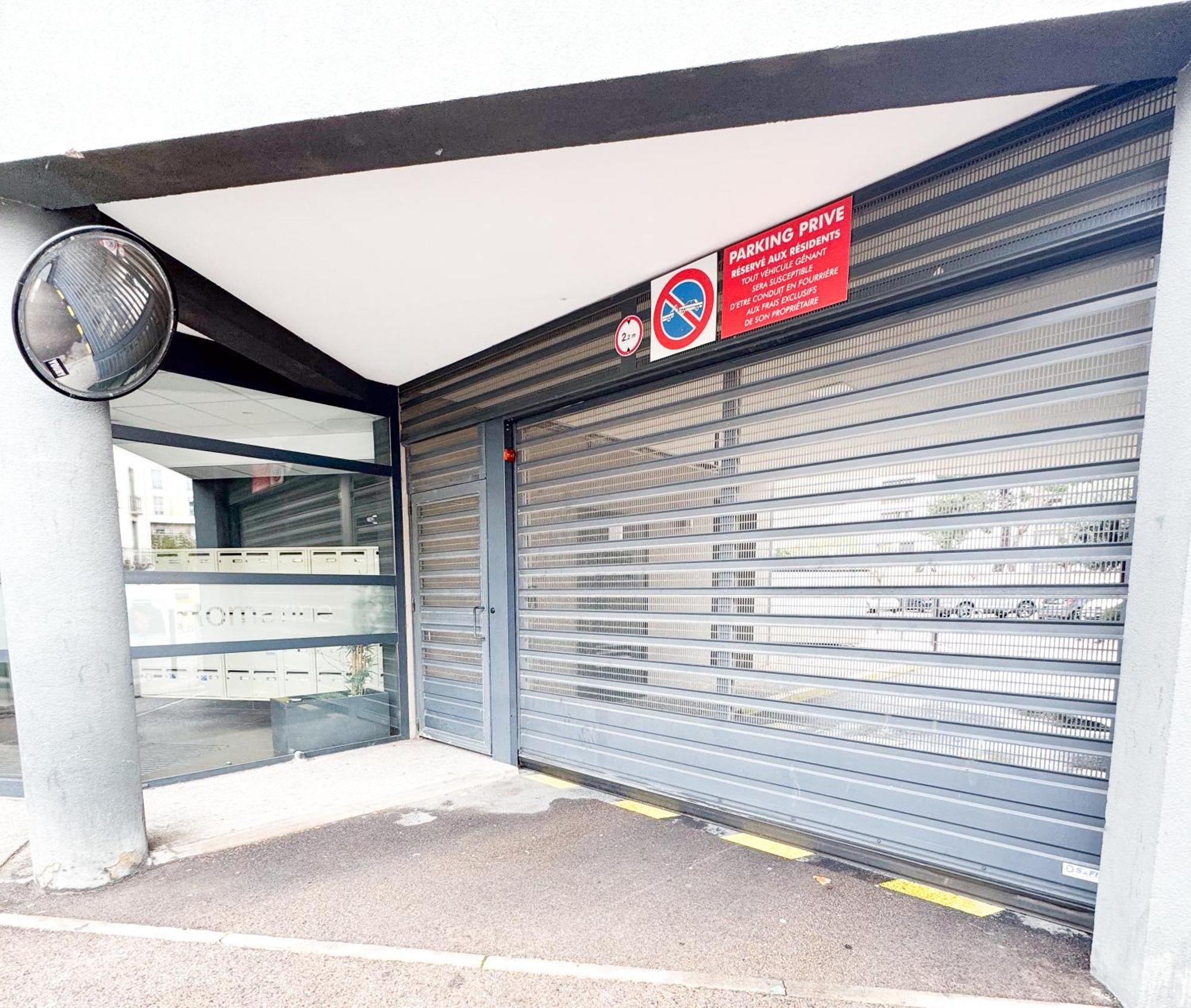 פרפיניין Bel Appartement Climatise & Parking מראה חיצוני תמונה