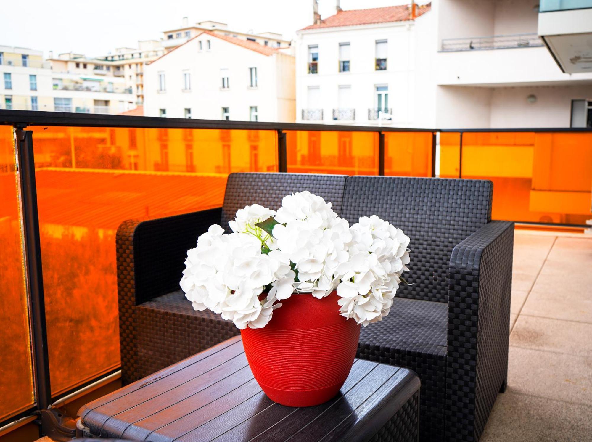 פרפיניין Bel Appartement Climatise & Parking מראה חיצוני תמונה